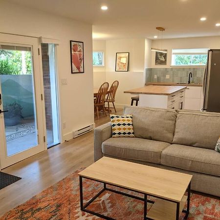 Bright Modern 1Br Suite In Sooke Village Core Exterior photo